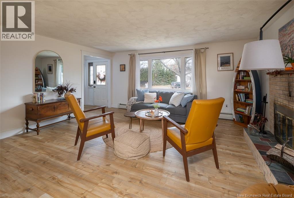 16 Coronation Court, Fredericton, New Brunswick  E3A 4K4 - Photo 5 - NB130100