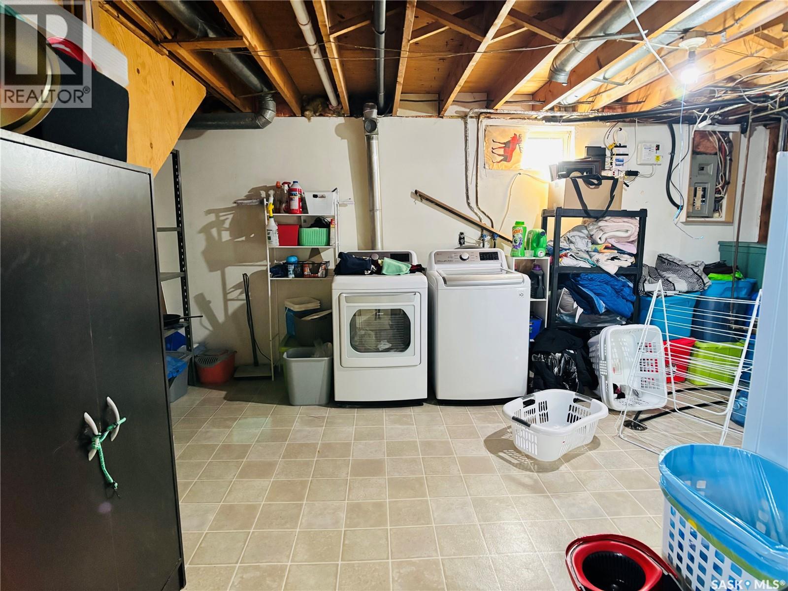 530 First Street, Estevan, Saskatchewan  S4A 0E8 - Photo 27 - SK024126