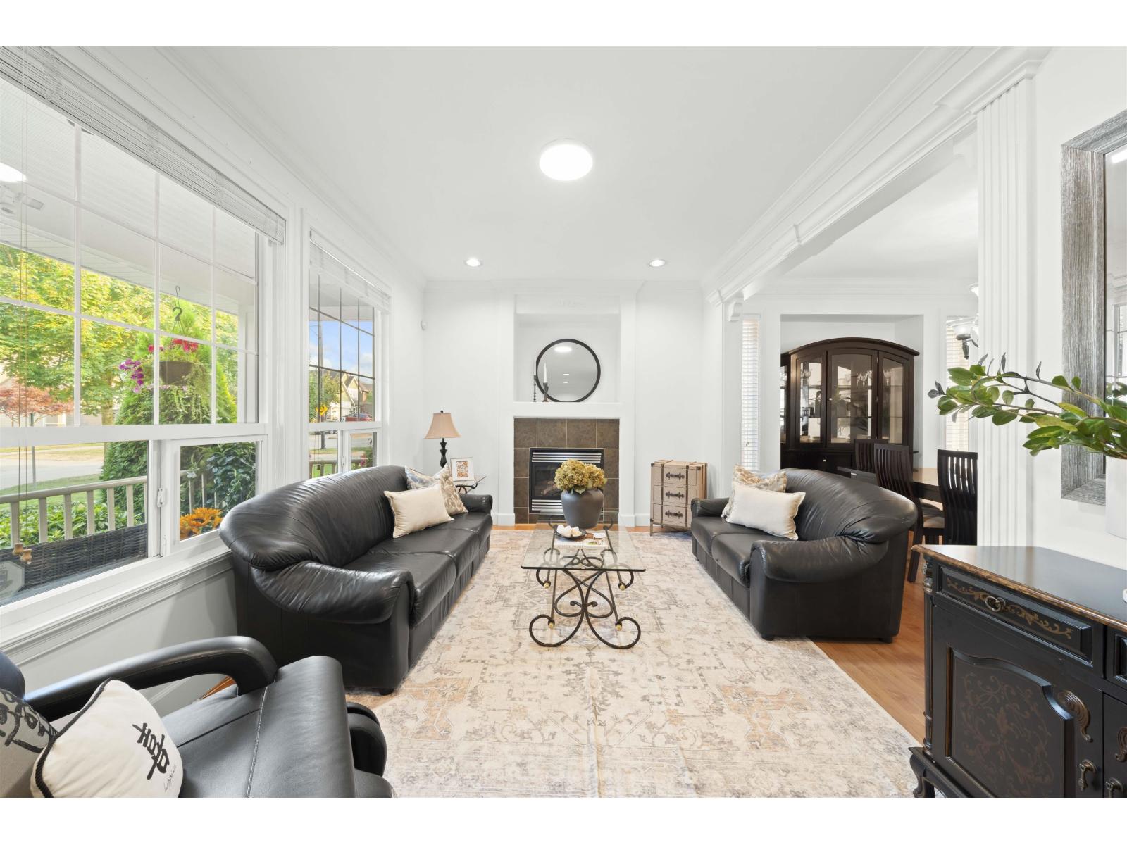 6353 166 Street, Surrey, British Columbia  V3S 0W2 - Photo 2 - R3068435