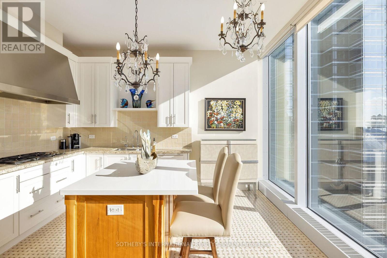 2506 - 183 Wellington Street W, Toronto, Ontario M5V 0A1 - Photo 15 - C12556032