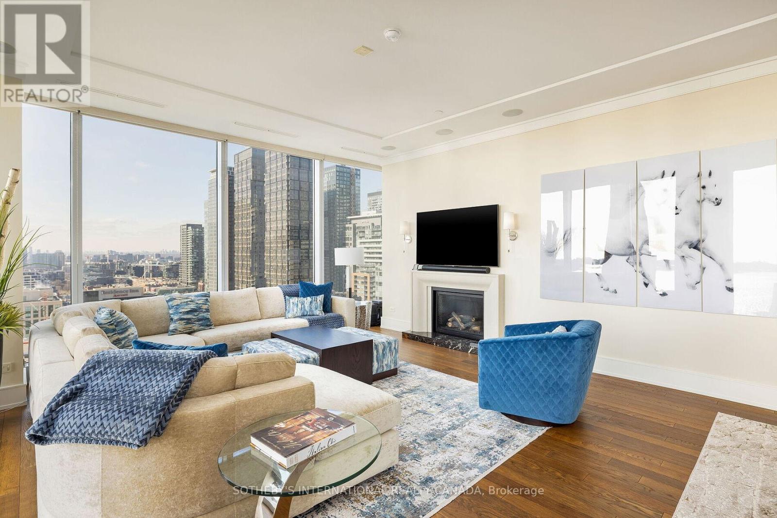 2506 - 183 Wellington Street W, Toronto, Ontario M5V 0A1 - Photo 2 - C12556032