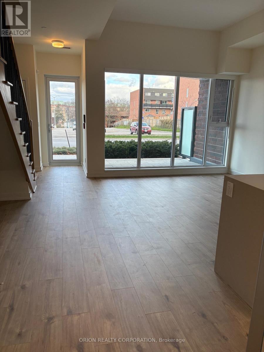 101 - 201 Brock Street S, Whitby, Ontario  L1N 4K2 - Photo 3 - E12546588