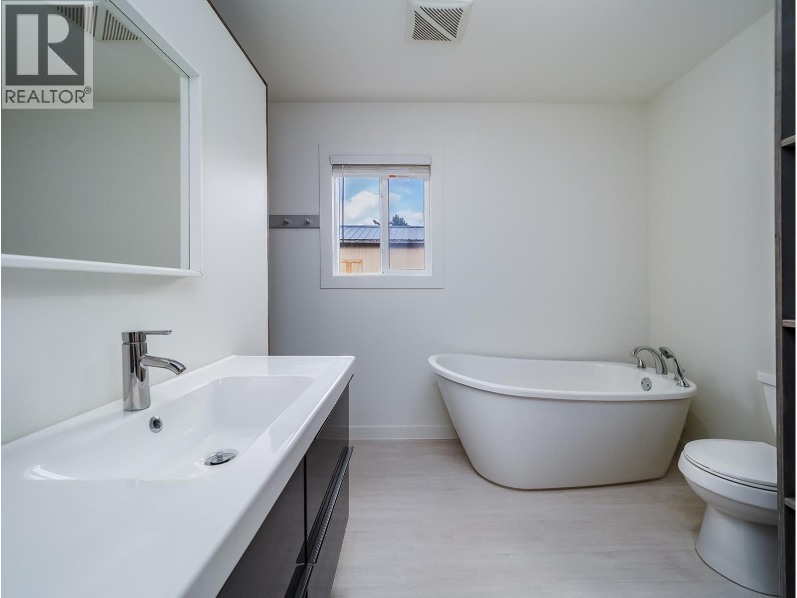 1117 10th Avenue N Unit# 9, Golden, British Columbia  V0A 1H3 - Photo 11 - 10369541