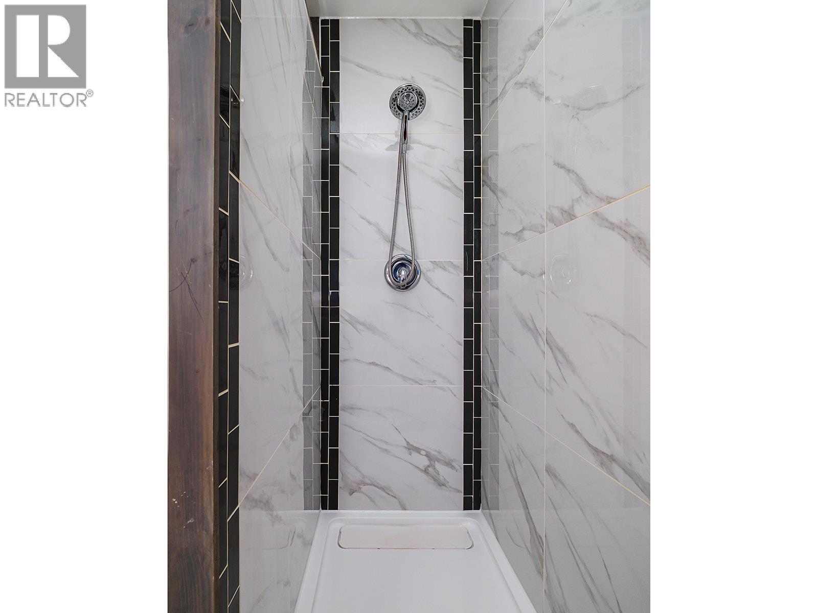 1117 10th Avenue N Unit# 9, Golden, British Columbia  V0A 1H3 - Photo 13 - 10369541