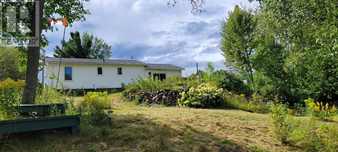 21 Eley Rd, Iron Bridge, Ontario  P0R 1H0 - Photo 4 - SM252360