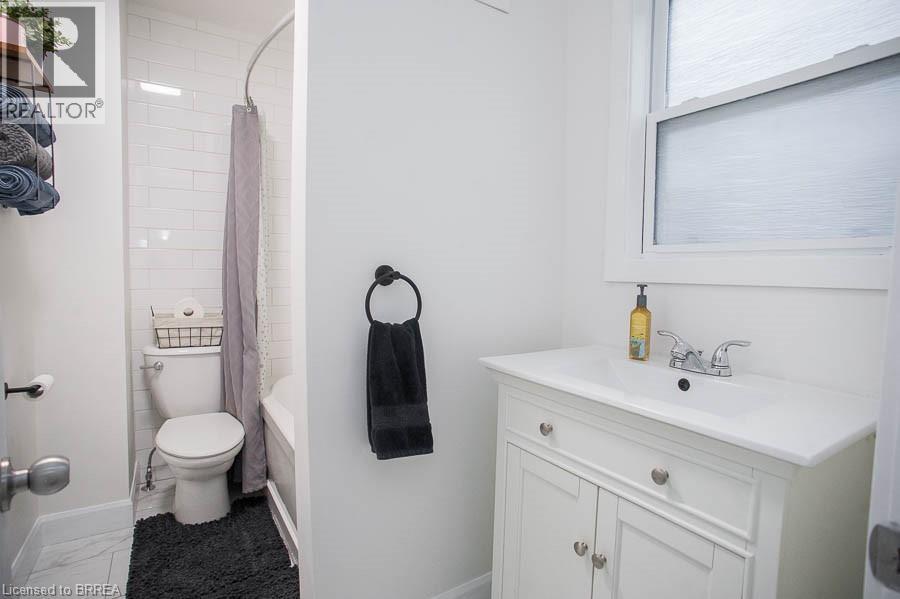 82 Albion Street, Brantford, Ontario  N3T 3M4 - Photo 15 - 40786949