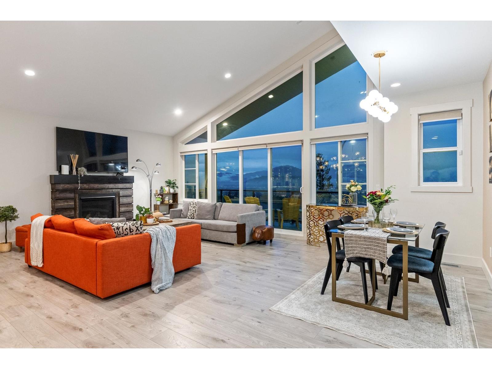 46814 Sylvan Drive, Promontory, Chilliwack, British Columbia  V2R 4E9 - Photo 3 - R3068391