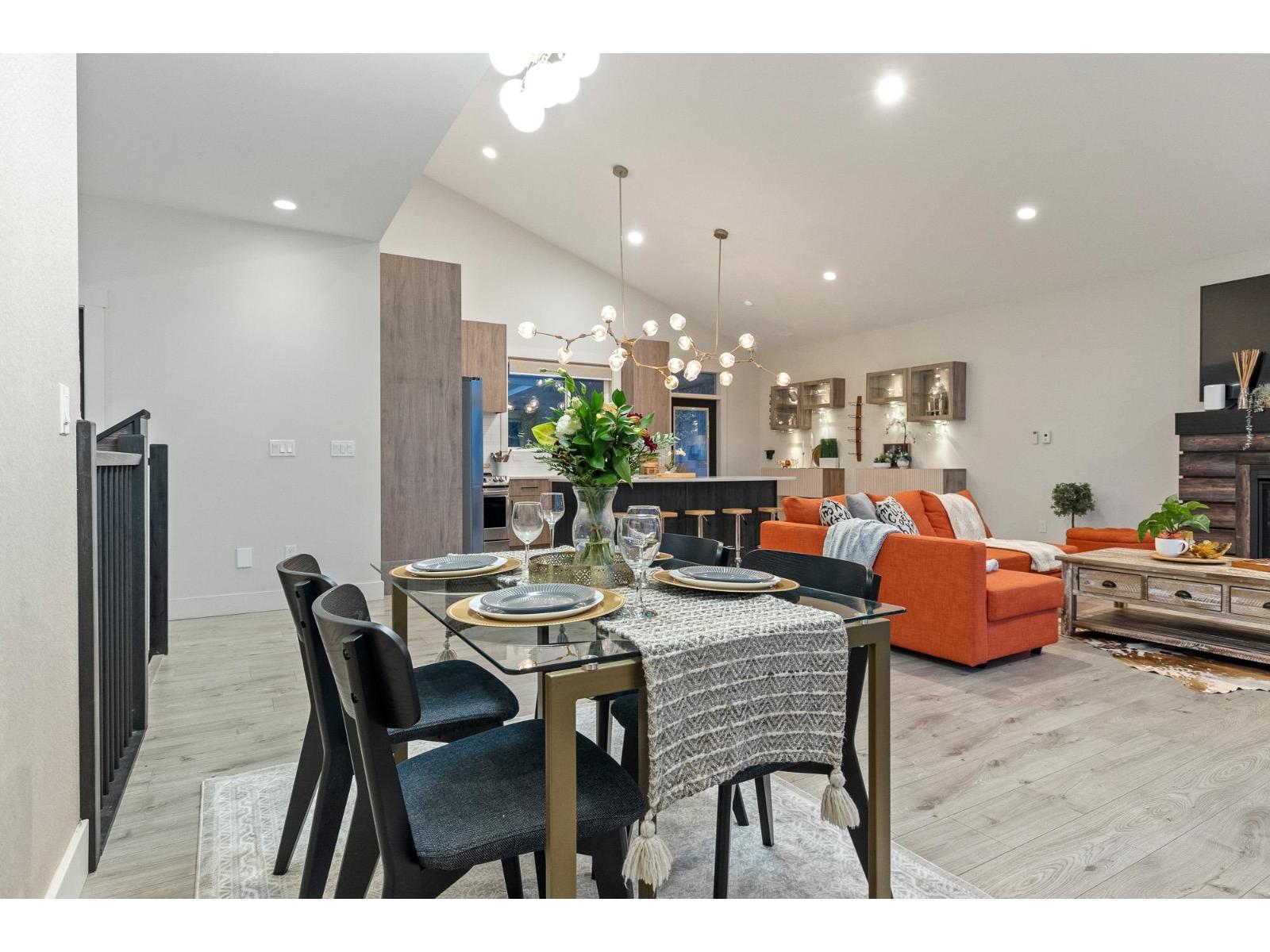 46814 Sylvan Drive, Promontory, Chilliwack, British Columbia  V2R 4E9 - Photo 4 - R3068391