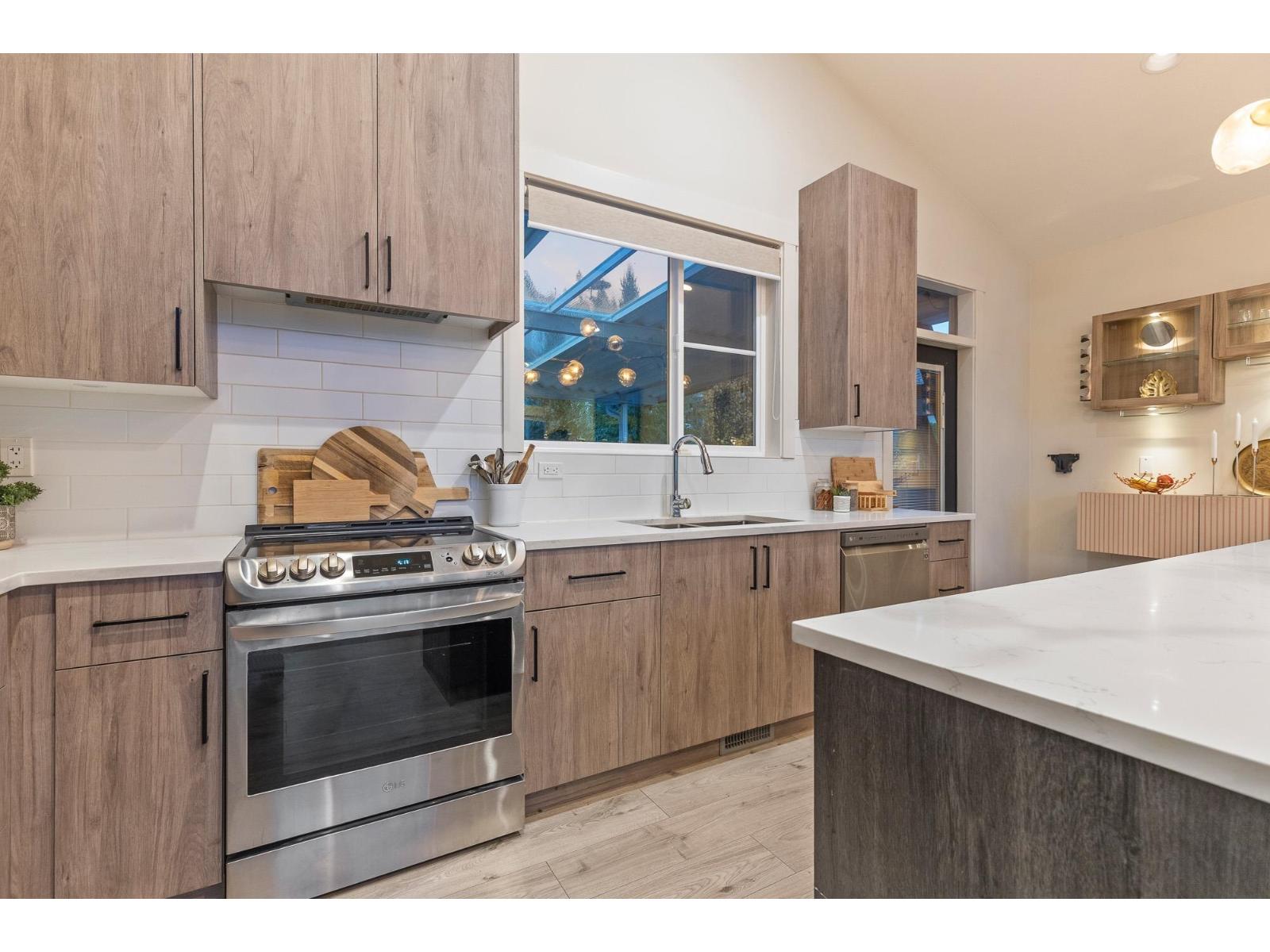 46814 Sylvan Drive, Promontory, Chilliwack, British Columbia  V2R 4E9 - Photo 15 - R3068391