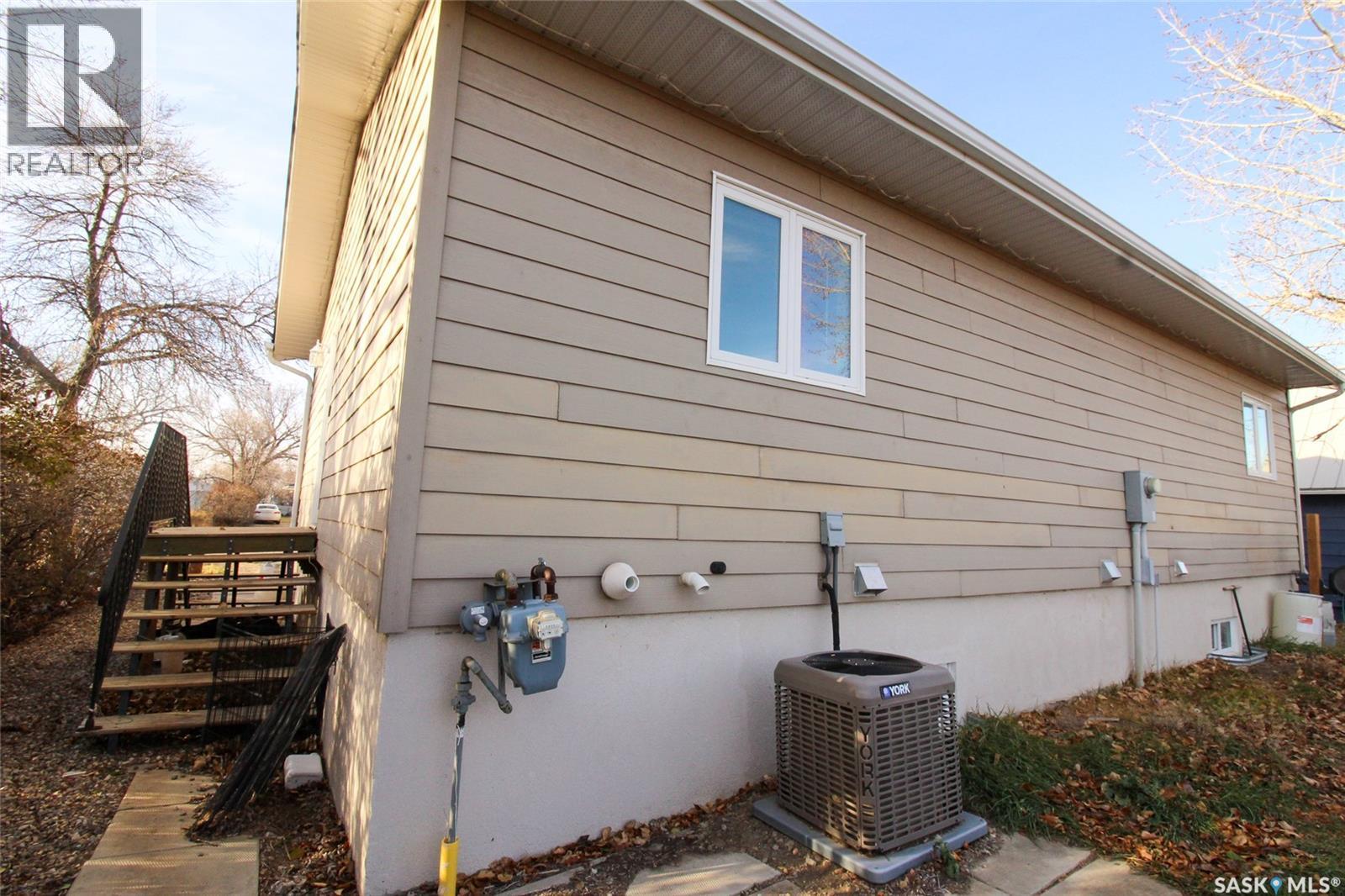 406 Main Street, Climax, Saskatchewan  S0N 0N0 - Photo 27 - SK024234