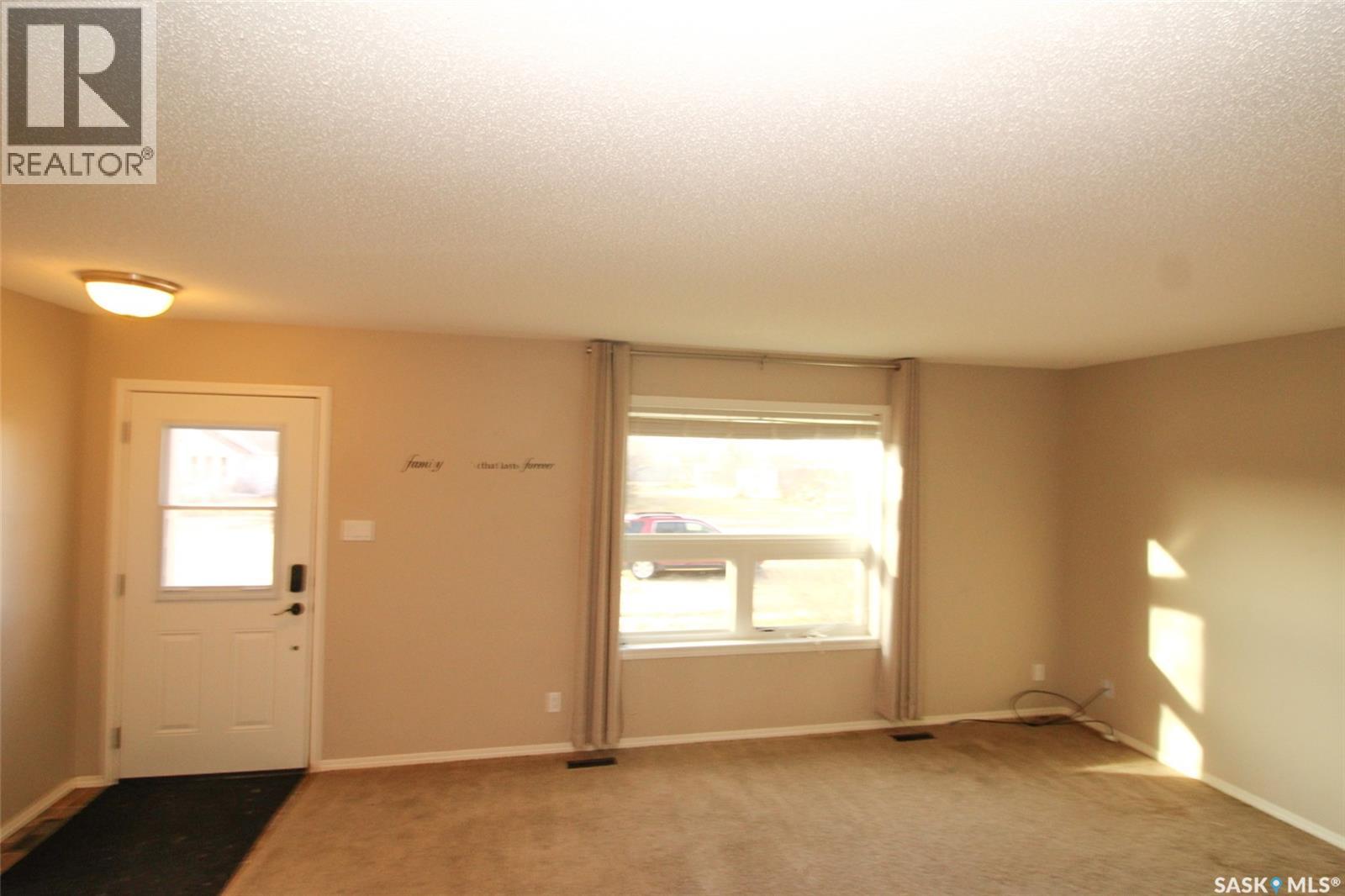 406 Main Street, Climax, Saskatchewan  S0N 0N0 - Photo 8 - SK024234