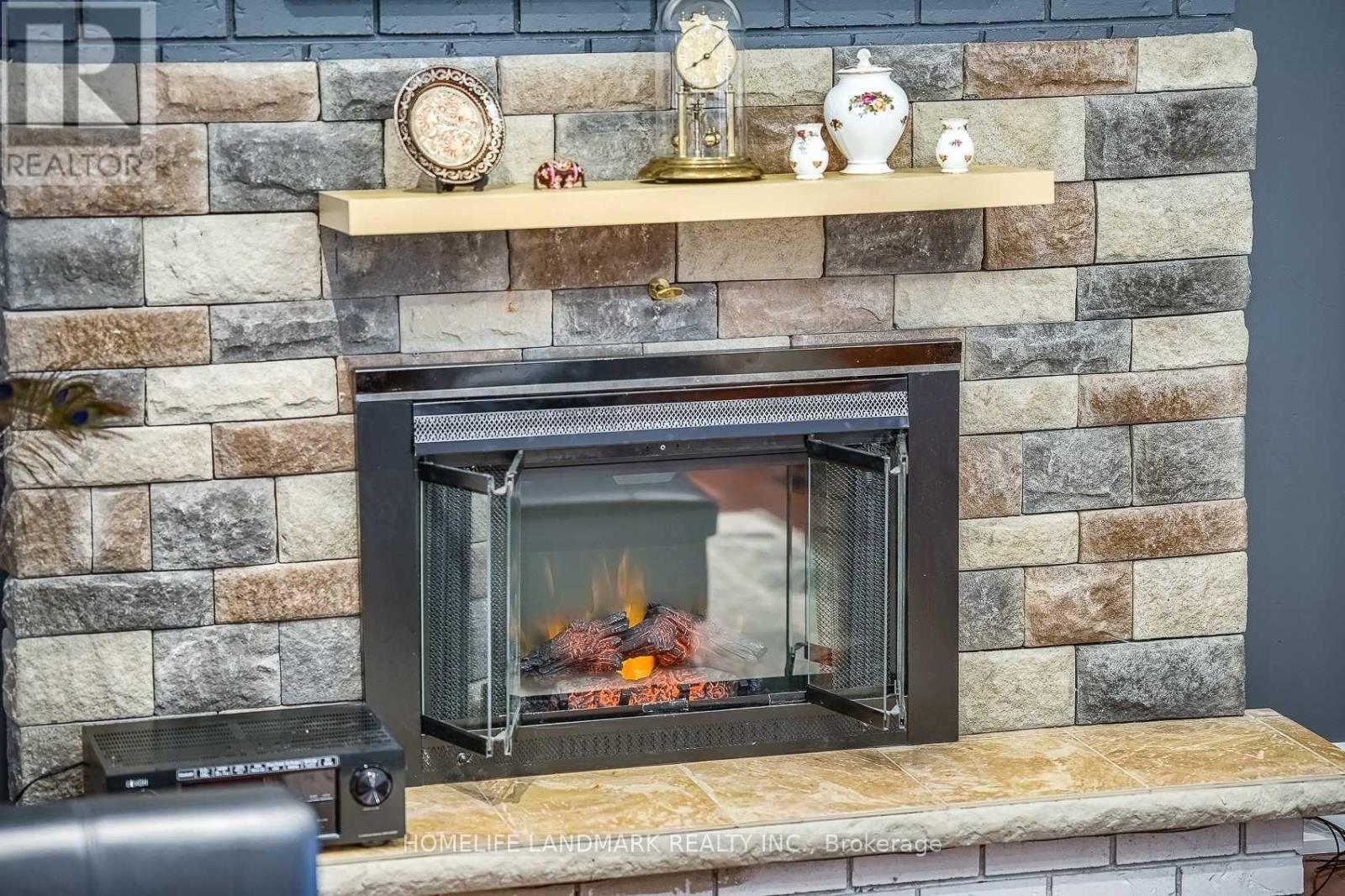 1703 Shadybrook Drive, Pickering, Ontario  L1V 3A3 - Photo 13 - E12556150