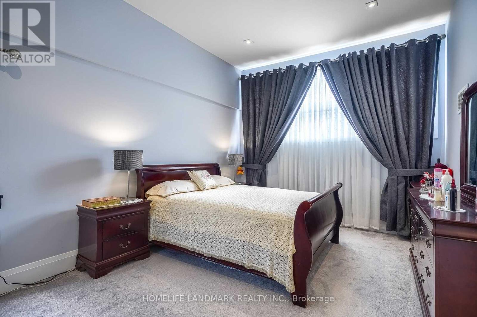 1703 Shadybrook Drive, Pickering, Ontario  L1V 3A3 - Photo 29 - E12556150