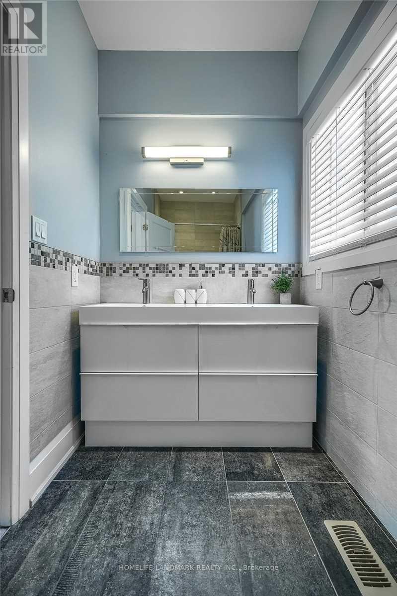 1703 Shadybrook Drive, Pickering, Ontario  L1V 3A3 - Photo 33 - E12556150