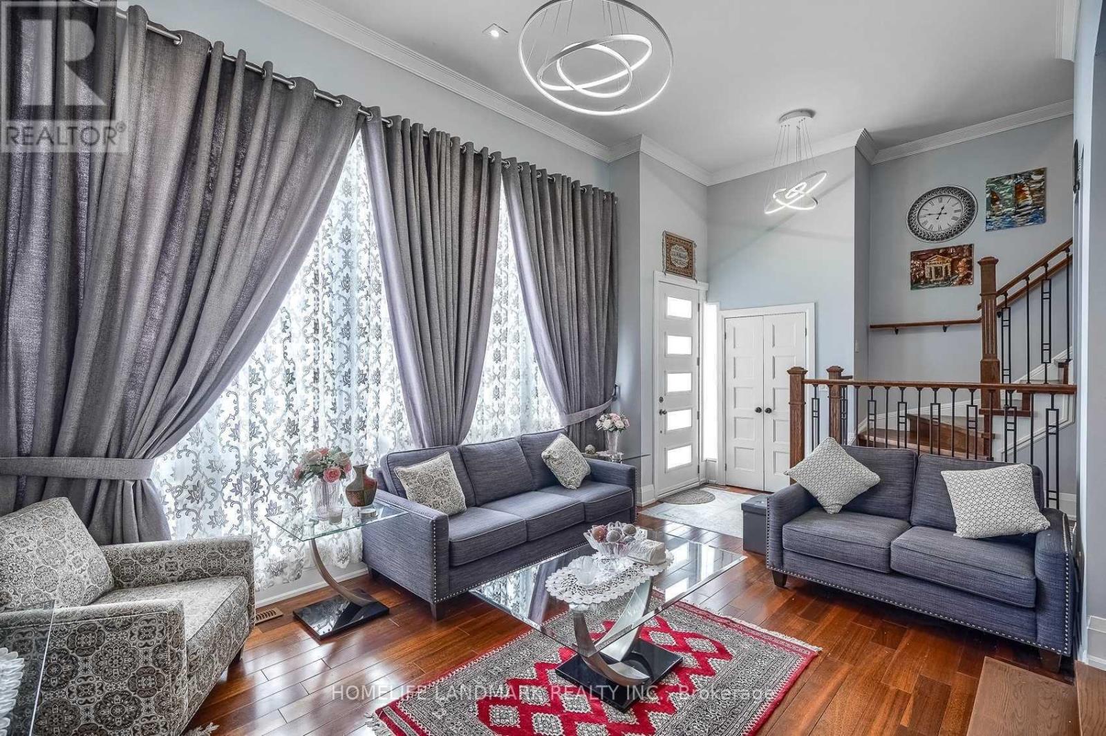 1703 Shadybrook Drive, Pickering, Ontario  L1V 3A3 - Photo 4 - E12556150