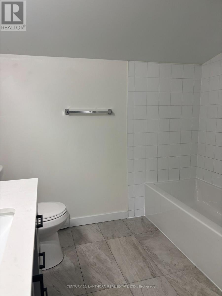 B - 10 Alfred Street, Quinte West, Ontario  K8V 2B1 - Photo 10 - X12556276