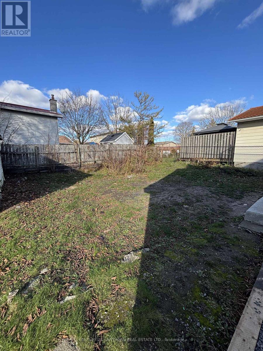 B - 10 Alfred Street, Quinte West, Ontario  K8V 2B1 - Photo 3 - X12556276