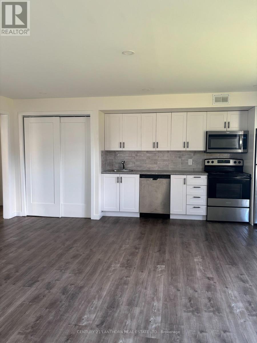 B - 10 Alfred Street, Quinte West, Ontario  K8V 2B1 - Photo 4 - X12556276