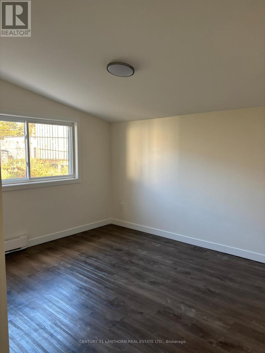 B - 10 Alfred Street, Quinte West, Ontario  K8V 2B1 - Photo 9 - X12556276