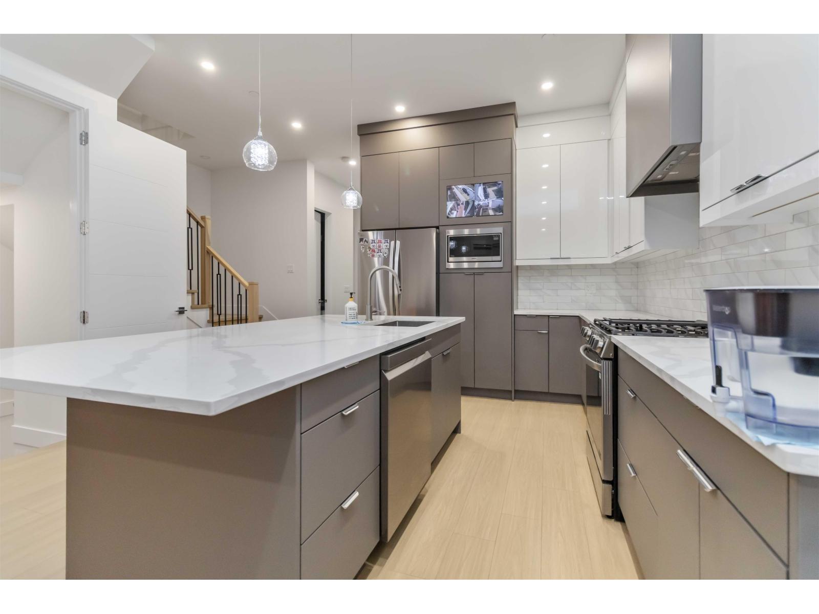 7381 197 Street, Langley, British Columbia  V2Y 3R5 - Photo 6 - R3068427