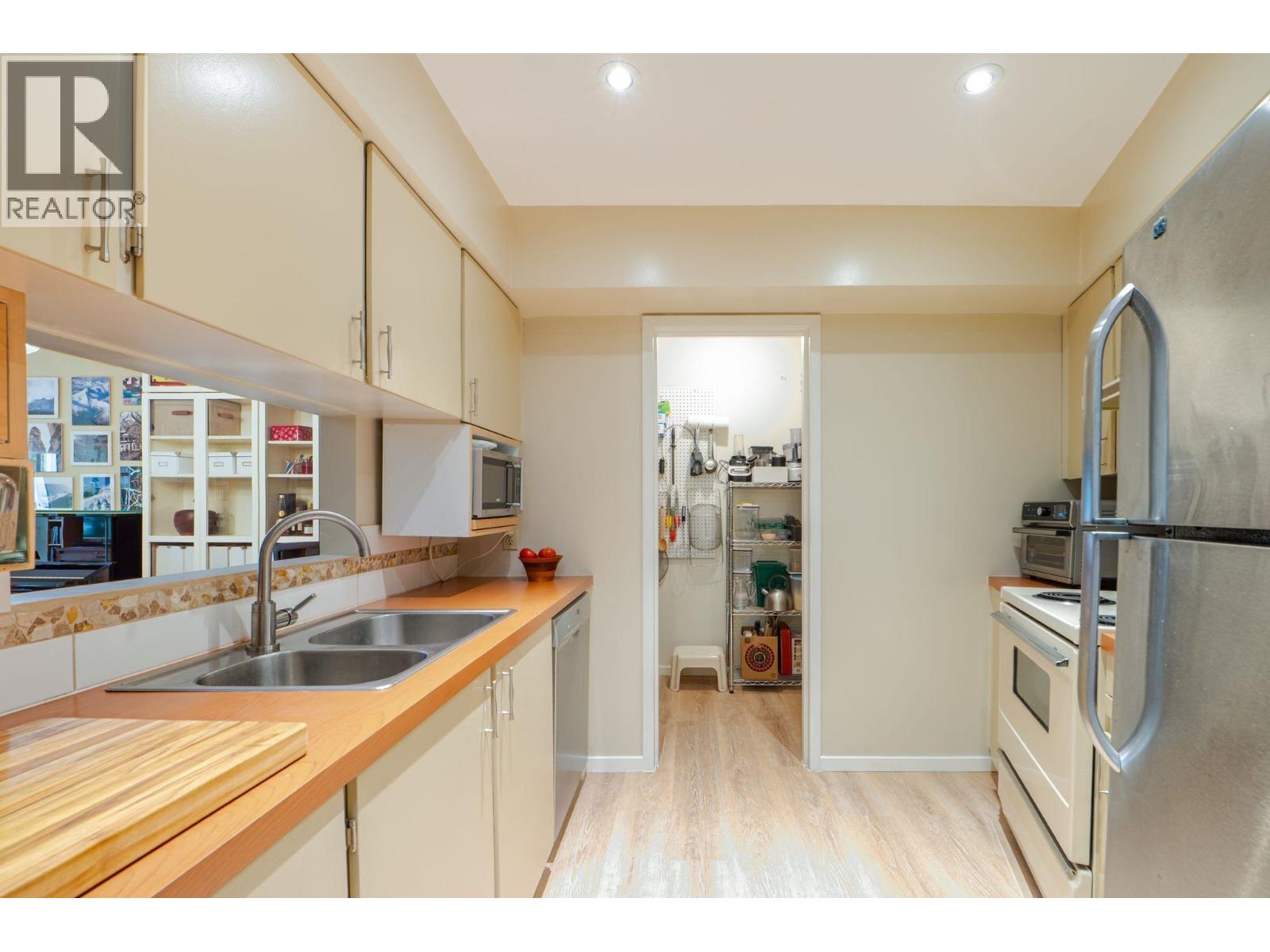 210 2222 Prince Edward Street, Vancouver, British Columbia  V5T 4M6 - Photo 11 - R3051072