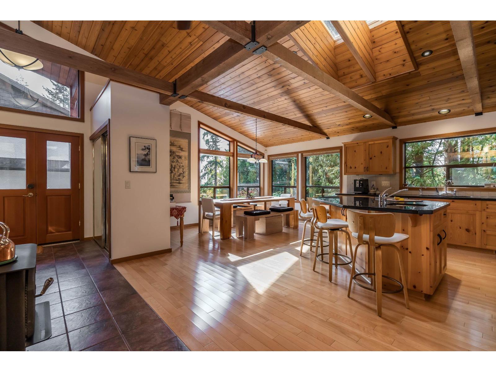 914 164 Street, Surrey, British Columbia V4A 4Y5 - Photo 4 - R3068208