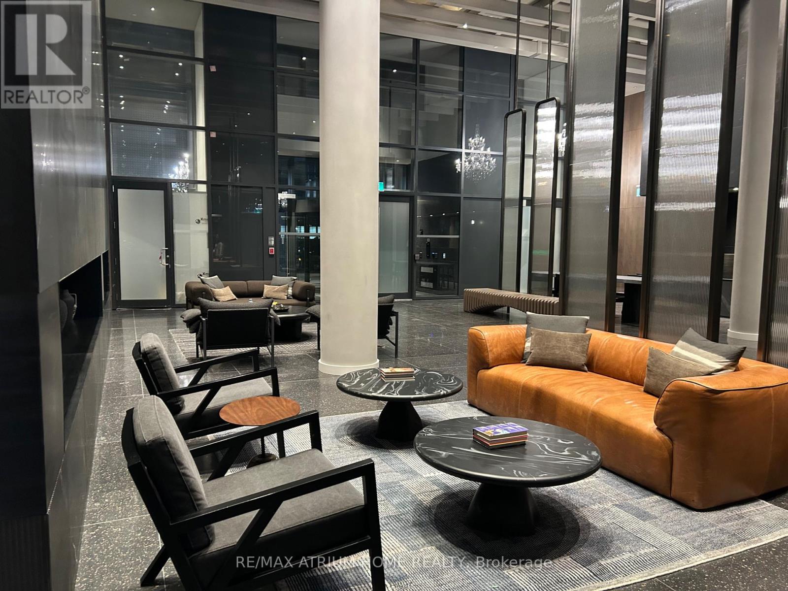 1912 - 8 INTERCHANGE WAY, Vaughan, Ontario