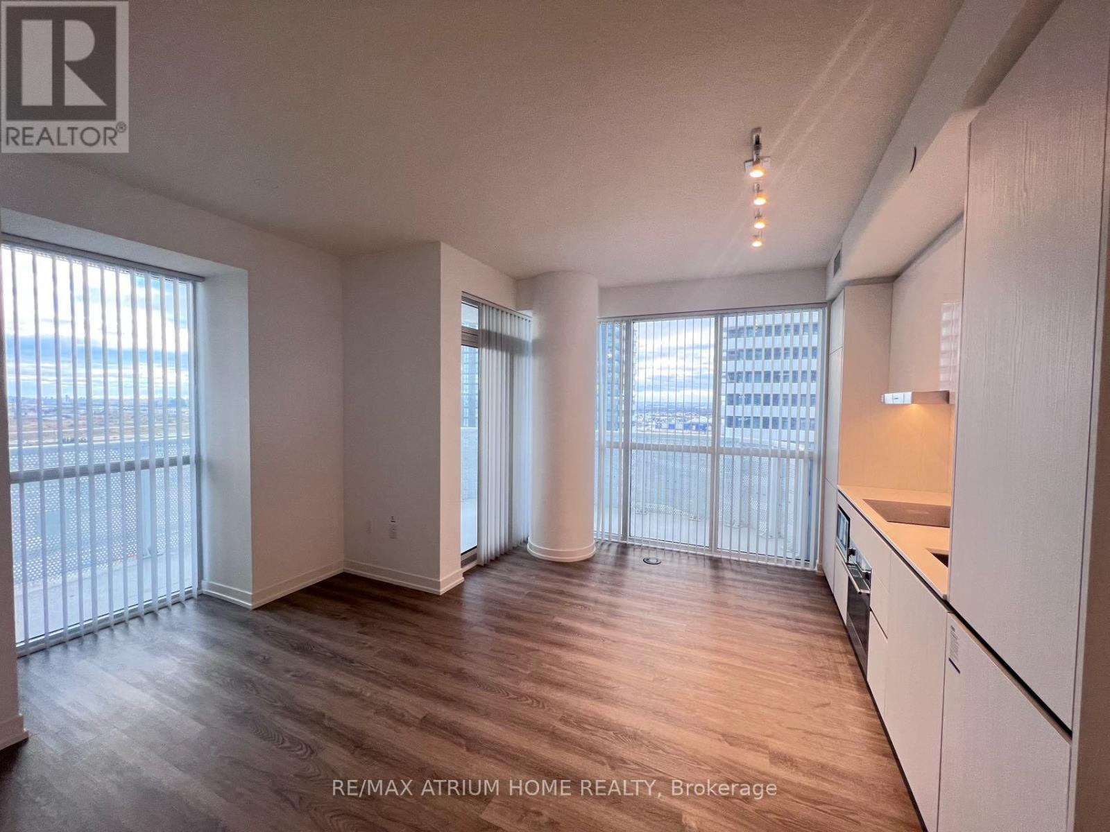 1912 - 8 Interchange Way, Vaughan, Ontario  L4K 5Z2 - Photo 9 - N12556210