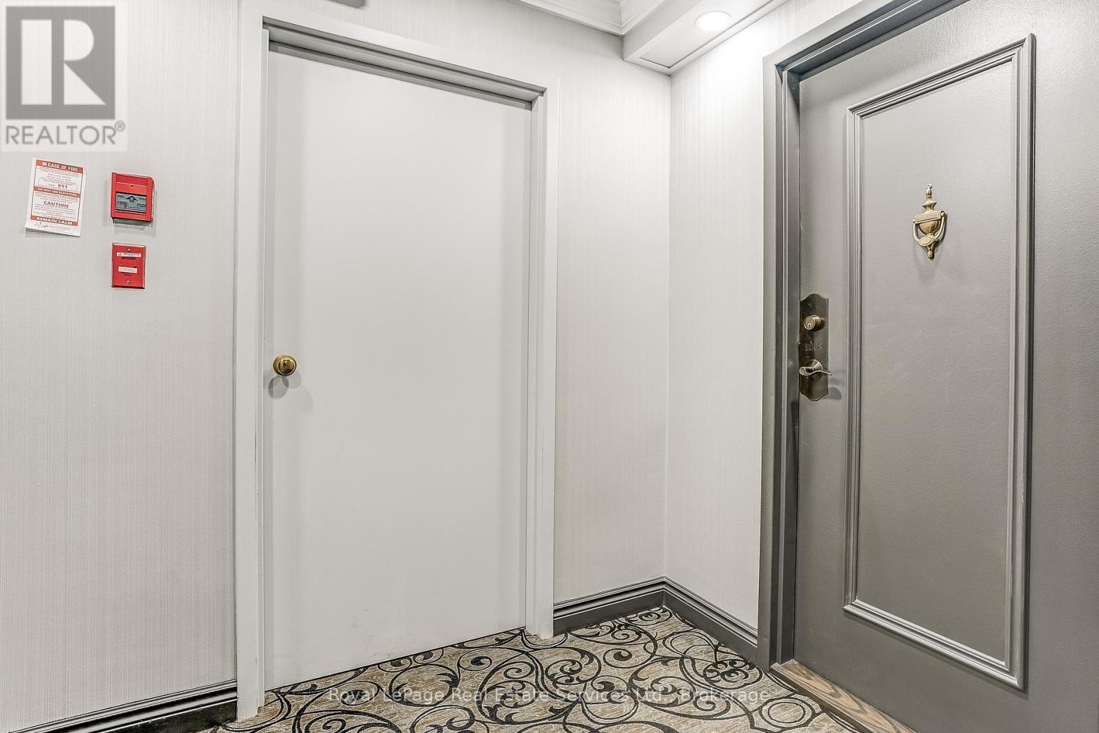 1008 - 1240 Marlborough Court, Oakville, Ontario  L6H 3K7 - Photo 11 - W12556362