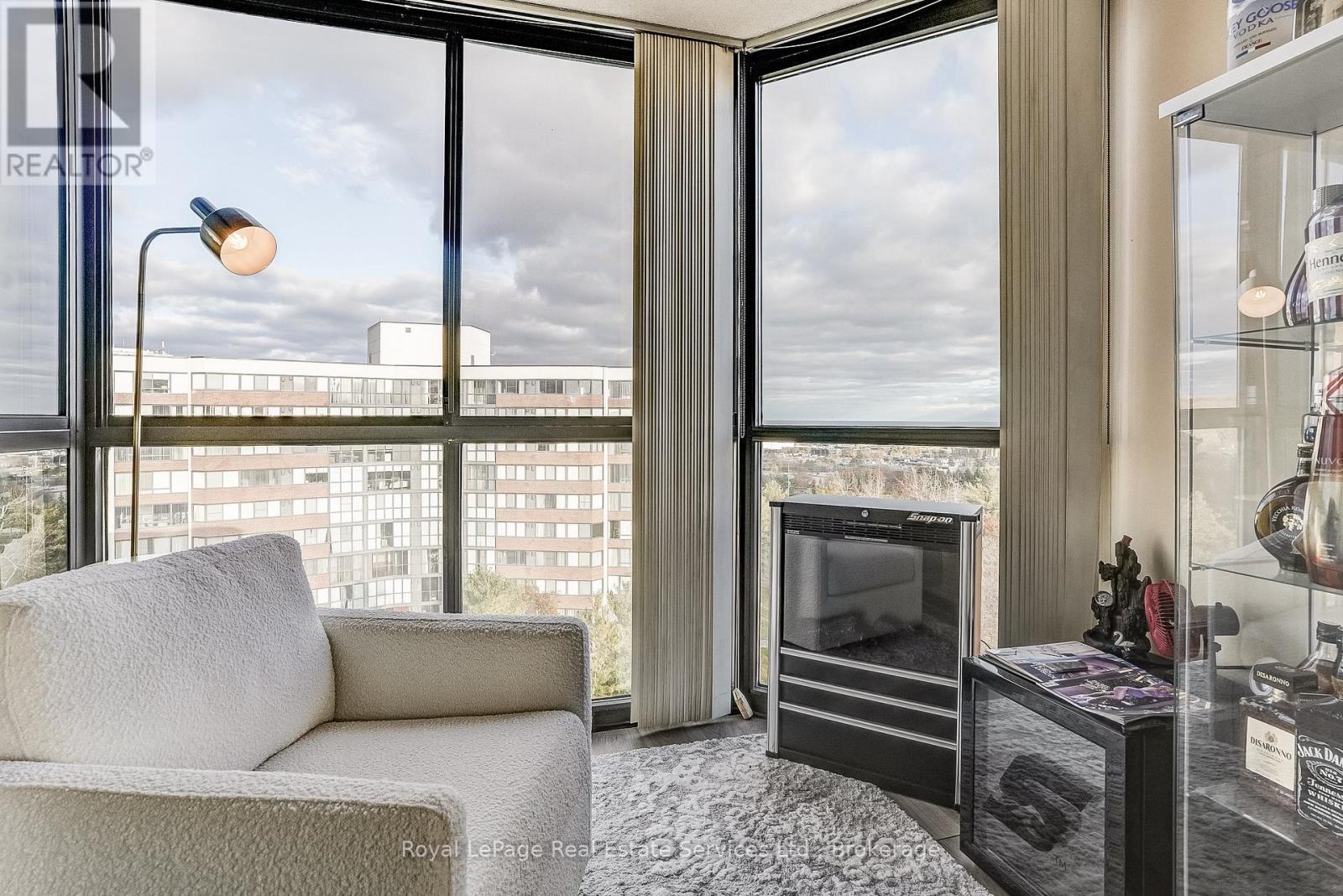 1008 - 1240 Marlborough Court, Oakville, Ontario  L6H 3K7 - Photo 22 - W12556362