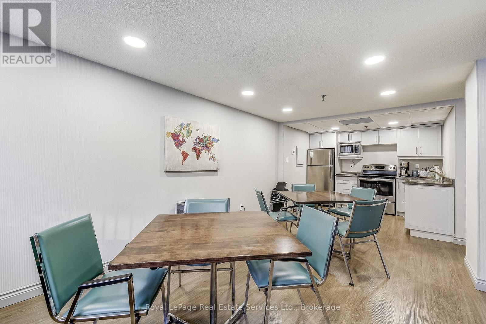 1008 - 1240 Marlborough Court, Oakville, Ontario  L6H 3K7 - Photo 34 - W12556362