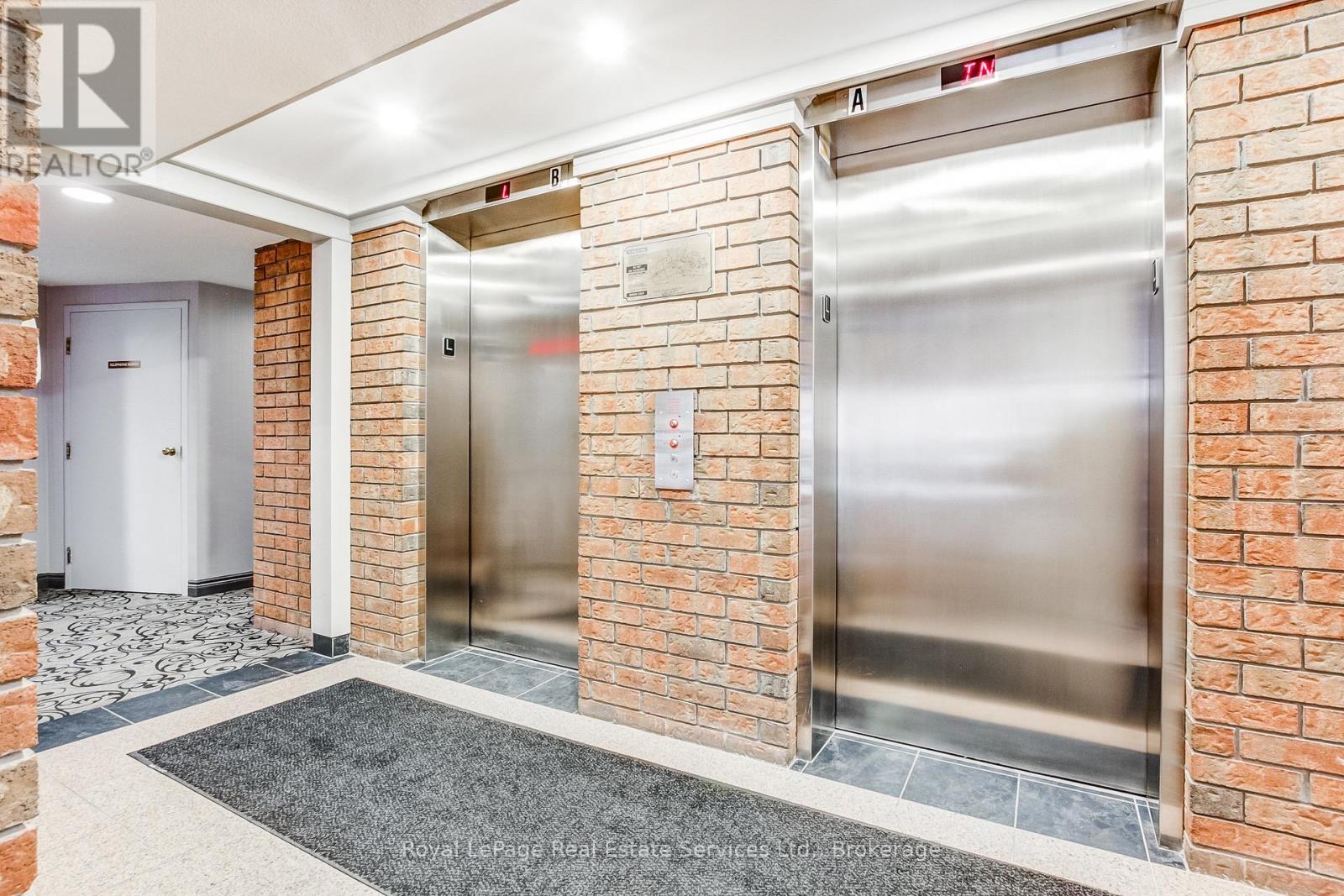 1008 - 1240 Marlborough Court, Oakville, Ontario  L6H 3K7 - Photo 8 - W12556362