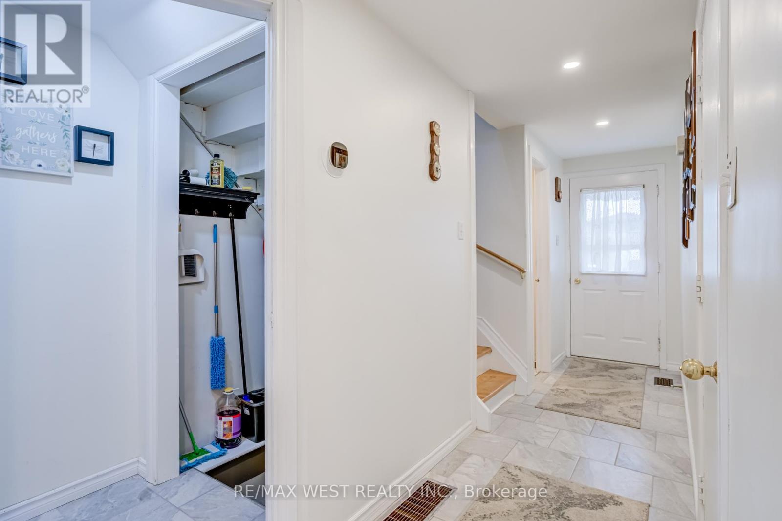 20 Corbett Drive, Barrie (Grove East), Ontario  L4M 5T2 - Photo 18 - S12556248