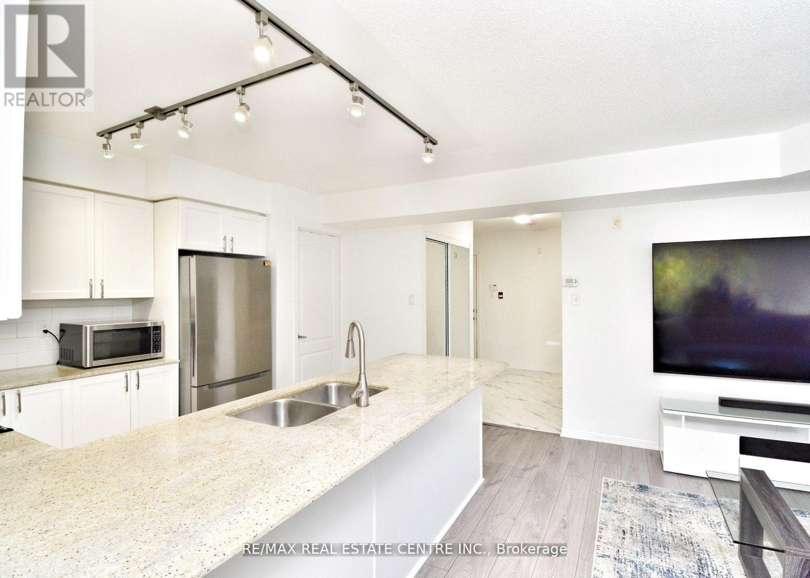 209 - 50 Mulligan Lane, Wasaga Beach, Ontario  L9Z 0C5 - Photo 11 - S12556266