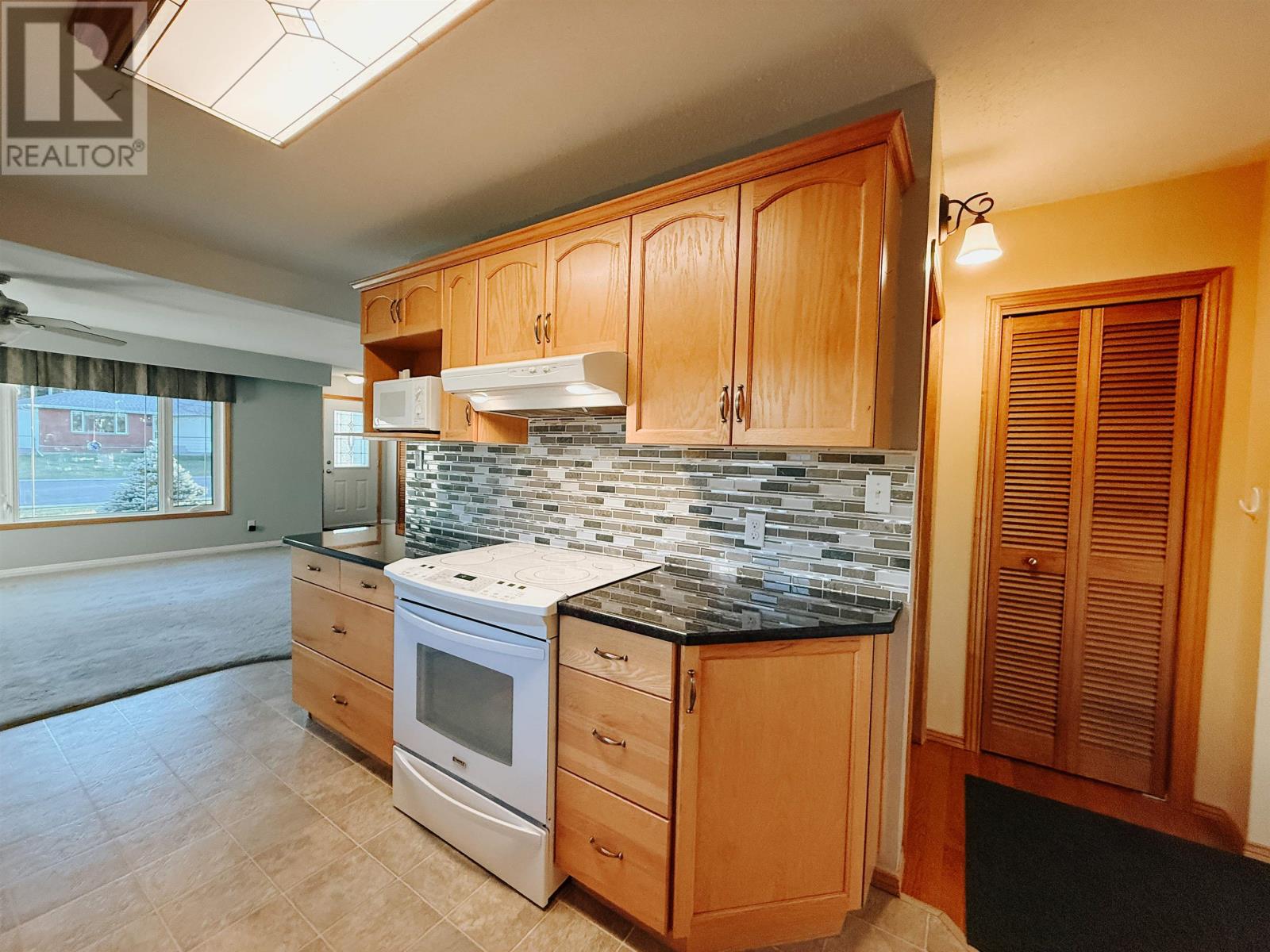 78 Drewry Drive, Kenora, Ontario  P9N 2X8 - Photo 7 - TB253505