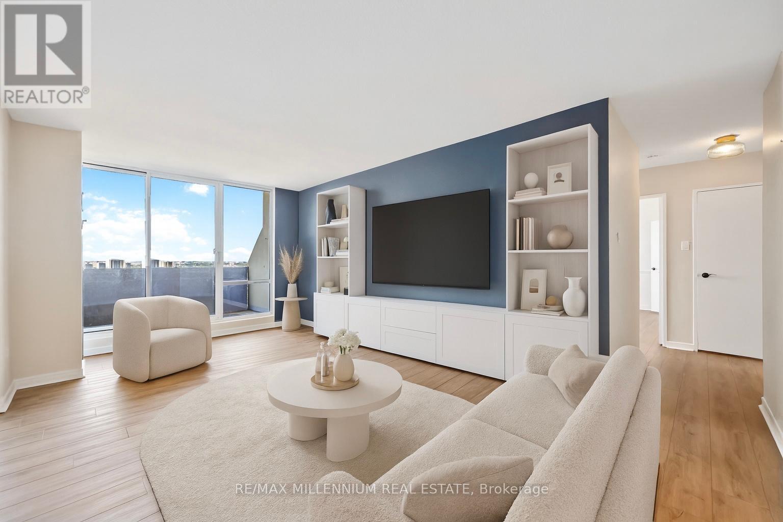 1907 - 362 THE EAST MALL, Toronto, Ontario