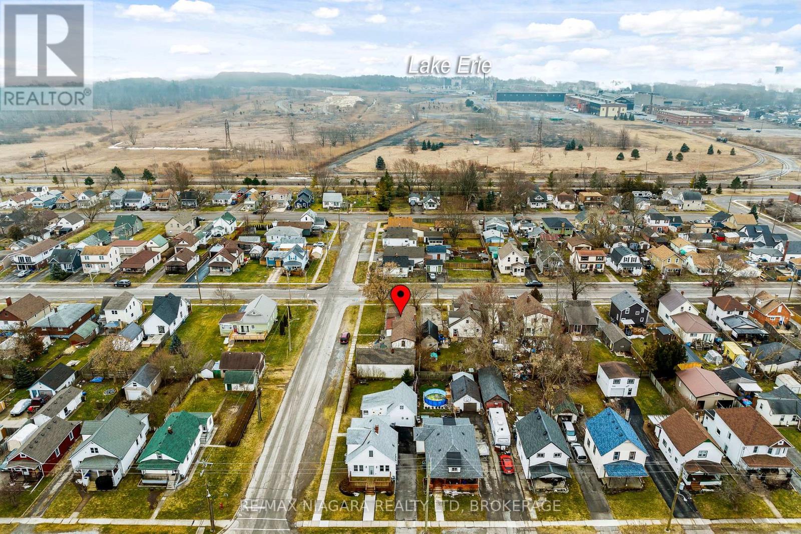 48 Johnston Street, Port Colborne, Ontario  L3K 1G6 - Photo 8 - X12556358