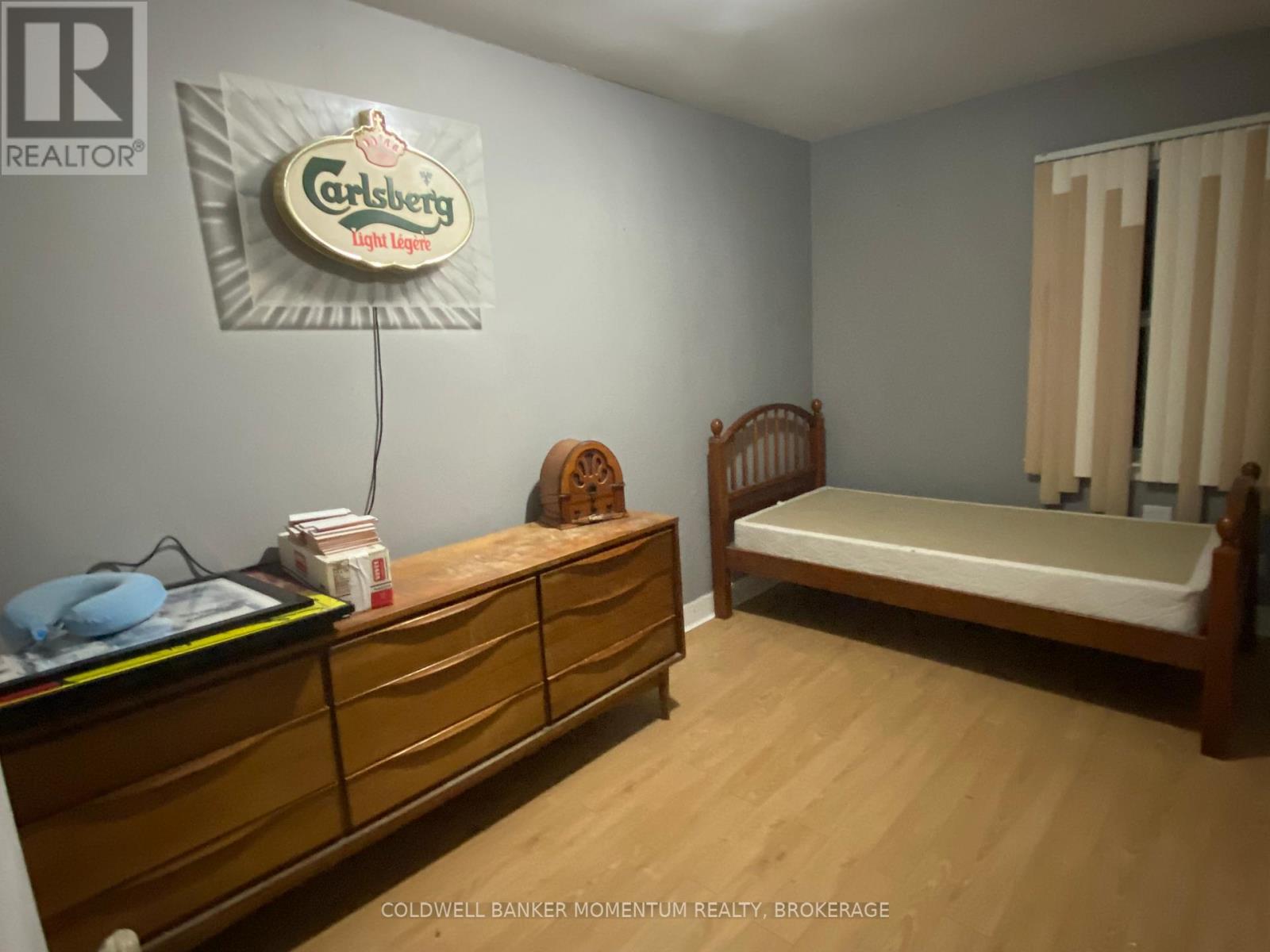 110 Clarke Street, Port Colborne, Ontario  L3K 2G3 - Photo 10 - X12556378