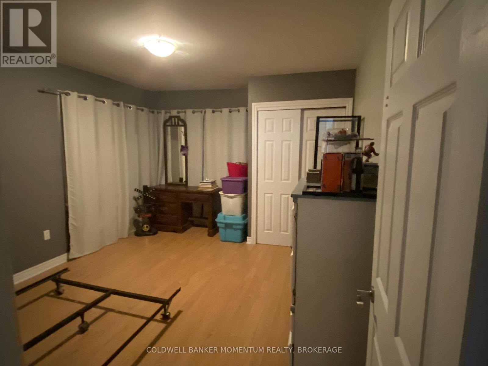 110 Clarke Street, Port Colborne, Ontario  L3K 2G3 - Photo 9 - X12556378