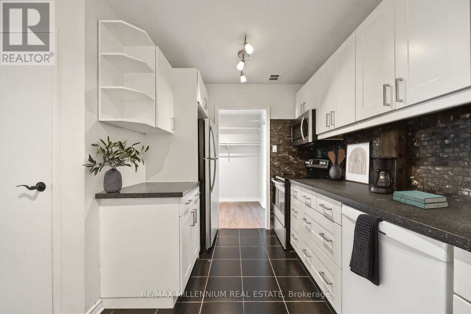 1907 - 362 The East Mall, Toronto, Ontario  M9B 6C4 - Photo 3 - W12555230