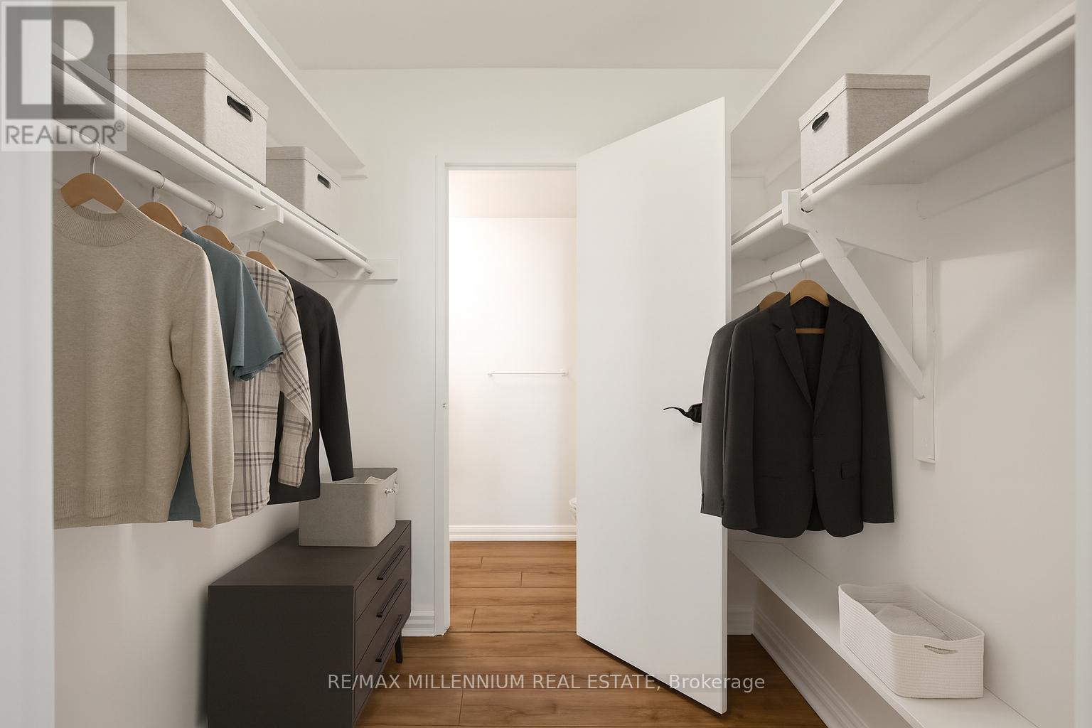 1907 - 362 The East Mall, Toronto, Ontario  M9B 6C4 - Photo 9 - W12555230