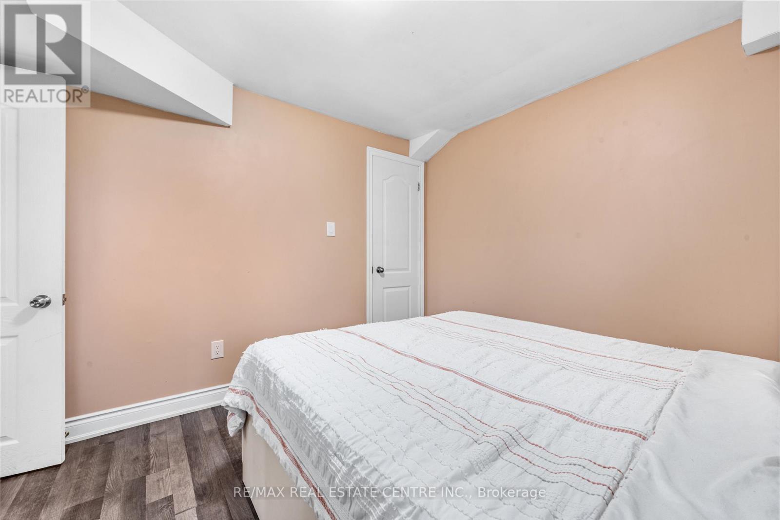 121 Steeplechase Way, Waterloo, Ontario N2K 0E7 - Photo 39 - X12551884