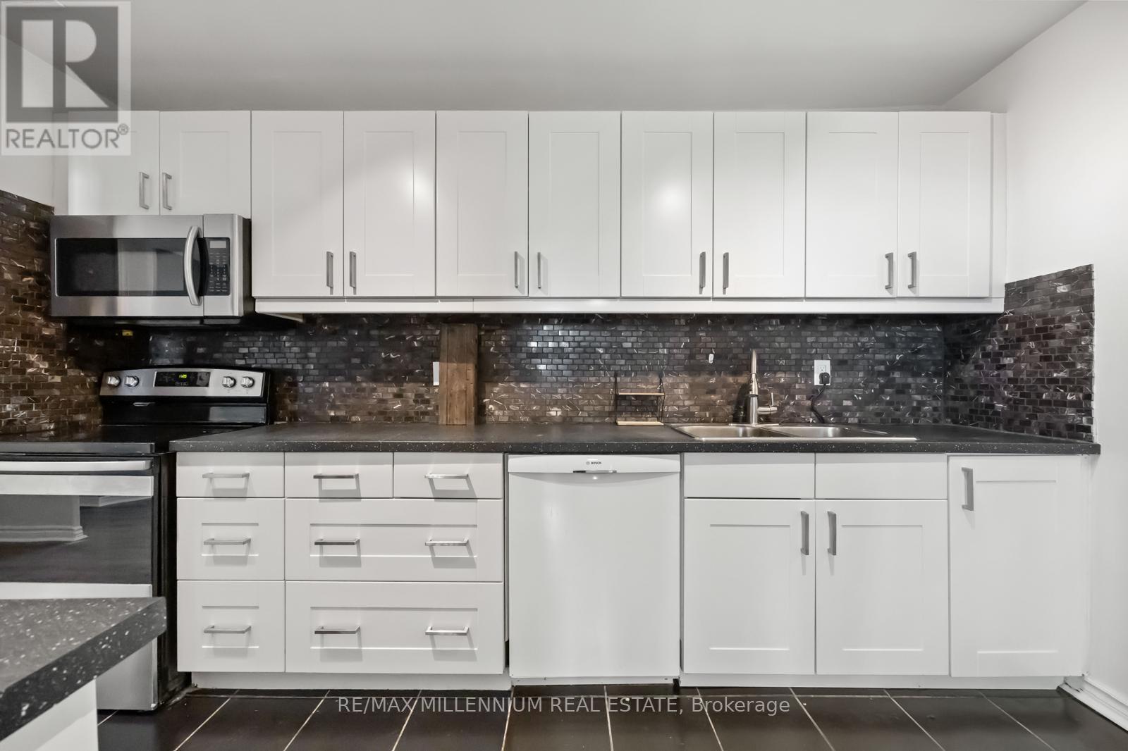 1907 - 362 The East Mall, Toronto, Ontario  M9B 6C4 - Photo 4 - W12555230