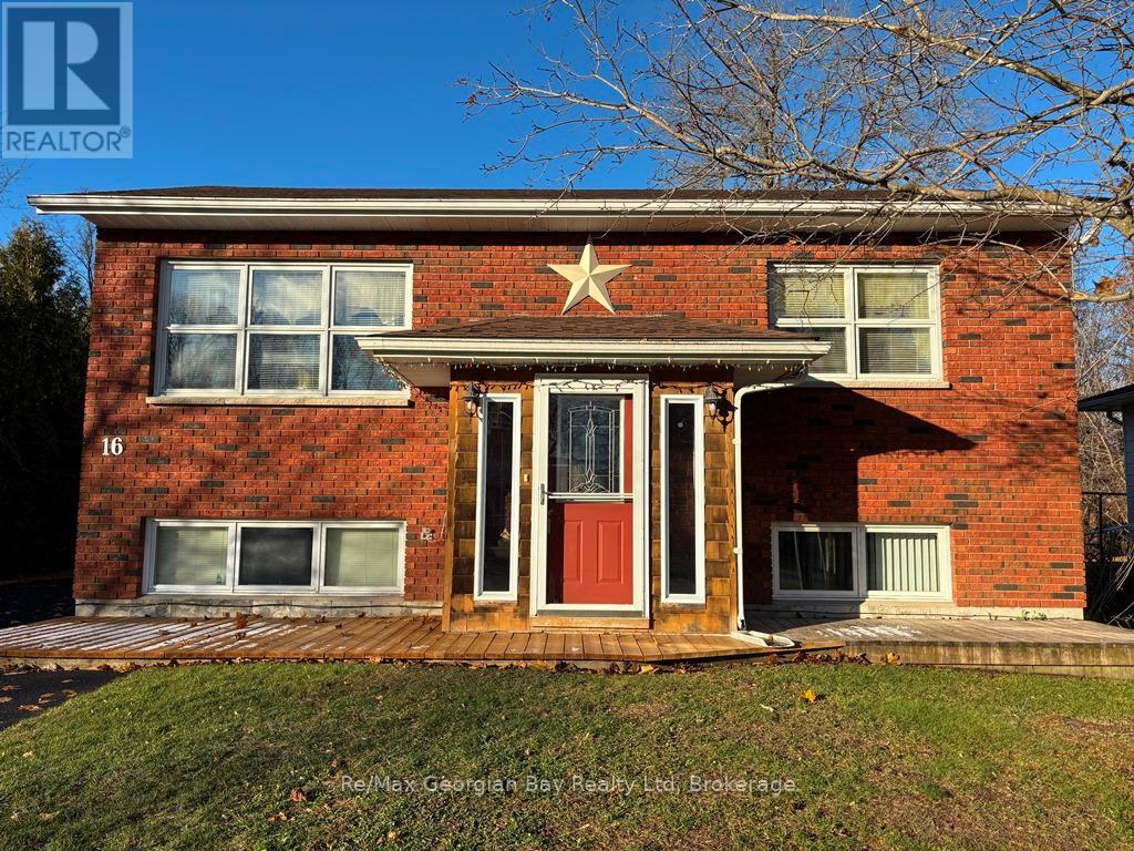 16 COMMUNITY CENTRE DRIVE, Severn, Ontario