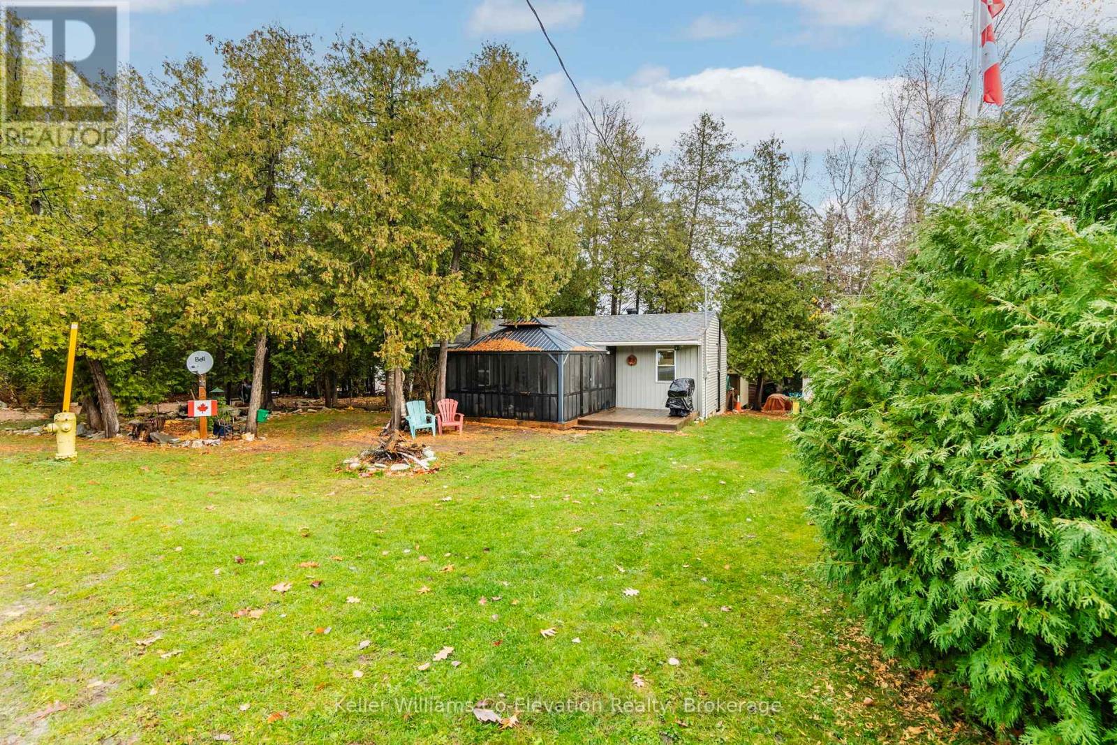33 Gloucester Grove, Tay, Ontario  L0K 1R0 - Photo 2 - S12556502