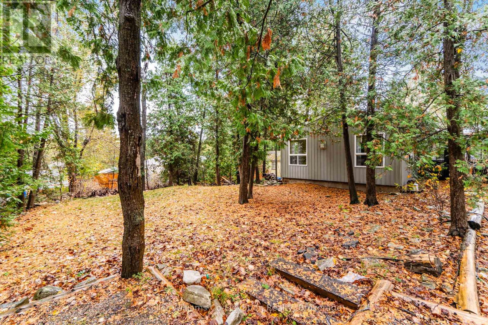 33 Gloucester Grove, Tay, Ontario  L0K 1R0 - Photo 21 - S12556502