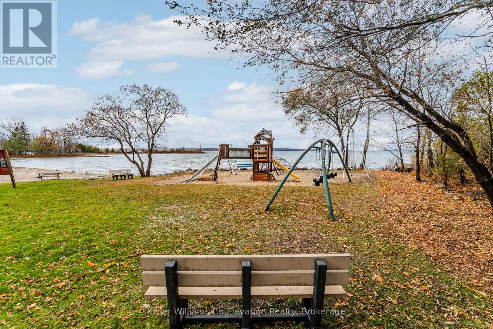 33 Gloucester Grove, Tay, Ontario  L0K 1R0 - Photo 25 - S12556502