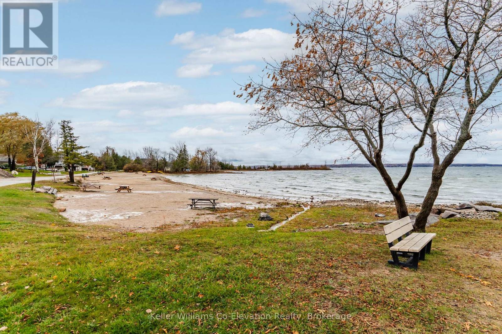 33 Gloucester Grove, Tay, Ontario  L0K 1R0 - Photo 27 - S12556502