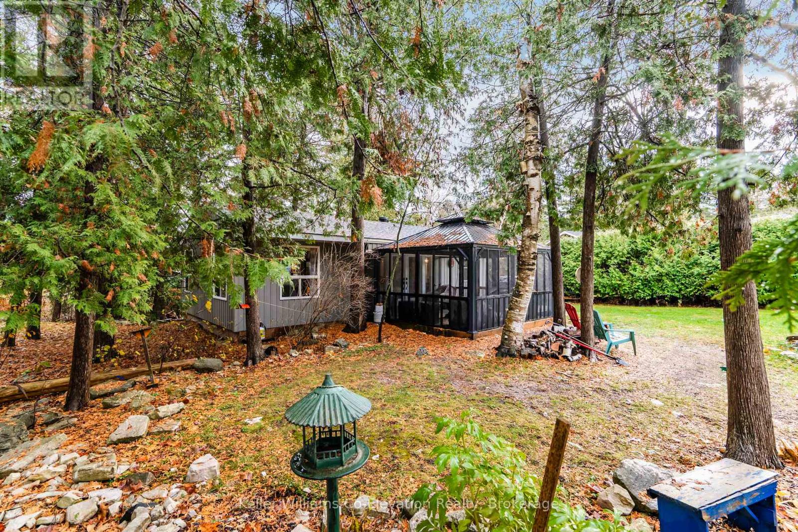 33 Gloucester Grove, Tay, Ontario  L0K 1R0 - Photo 3 - S12556502