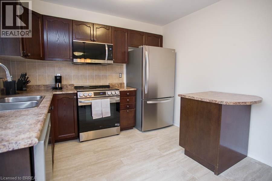 192 Osborn Avenue, Brantford, Ontario  N3T 6S7 - Photo 11 - 40788820